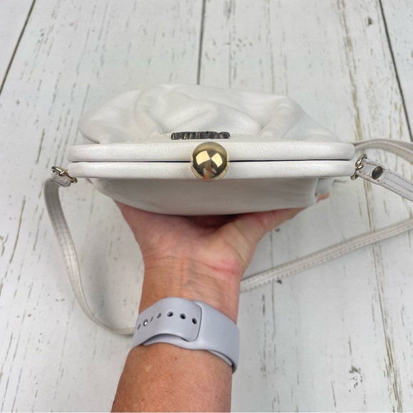 Papillon Vintage‎ Crossbody Clasp Purse - Picture 11 of 16